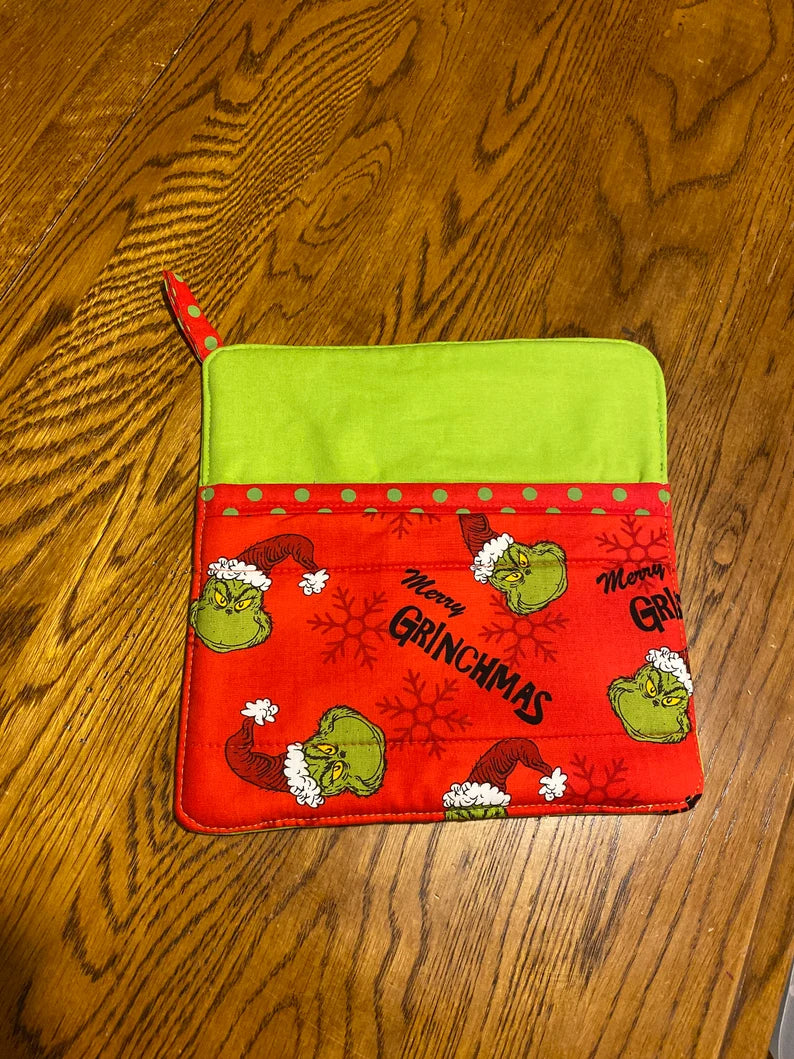 Merry Grinch-mas Hot Pad Set