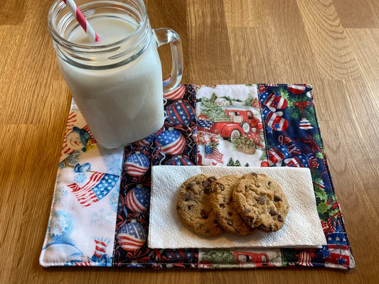 Patriotic Christmas Mug Rug